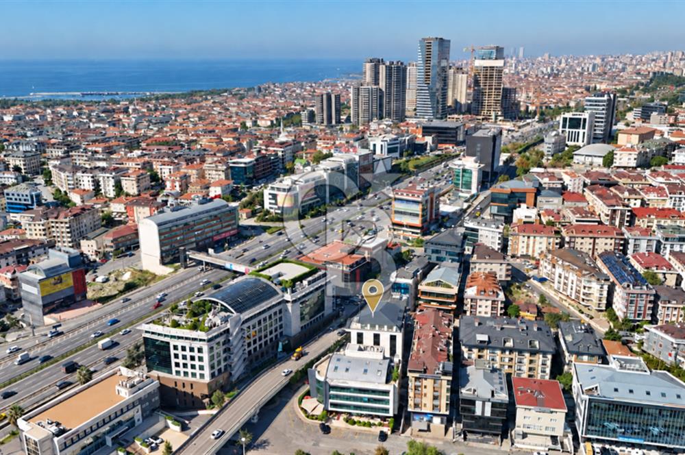 MALTEPE'DE E5 YAN YOL ÜZERİNDE 3.500 M2 SIFIR KİRALIK PLAZA