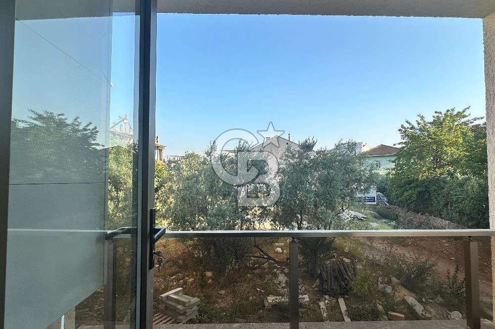GÖRÜKLE MERKEZİ KONUMDA 1+1 EŞYALI SIFIR SATILIK DAİRE