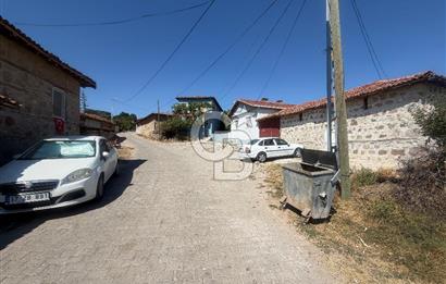 ÇANAKKALE ÇAN DUMAN KÖYÜ KÖYİÇİ SATILIK AVLULU KARGİR EV 