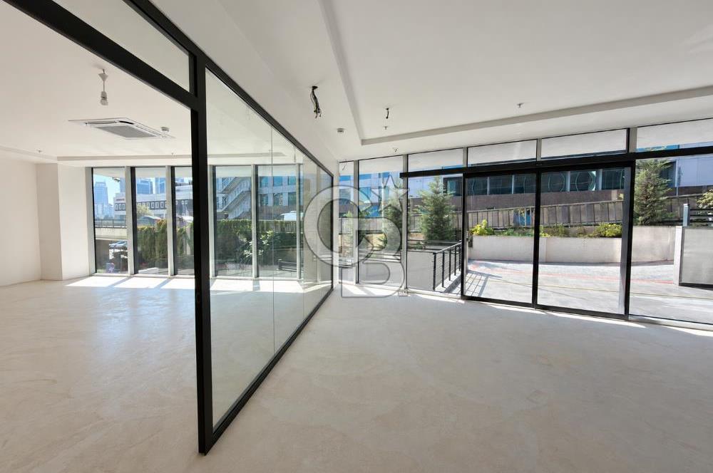 MALTEPE'DE E5 YAN YOL ÜZERİNDE 3.500 M2 SIFIR KİRALIK PLAZA