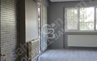 İzmir Bayraklı Postacılar'da Site İçinde Ebeveyn Banyolu 3+1