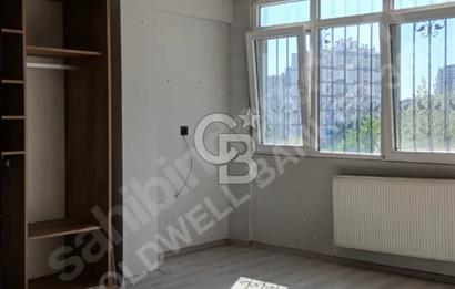 İzmir Bayraklı Postacılar'da Site İçinde Ebeveyn Banyolu 3+1