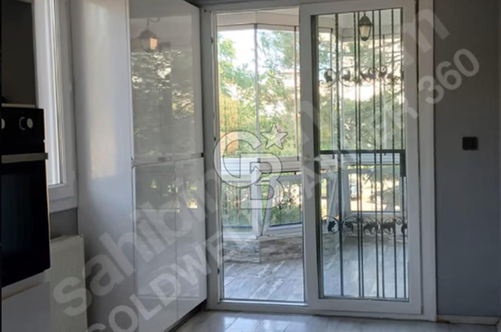 İzmir Bayraklı Postacılar'da Site İçinde Ebeveyn Banyolu 3+1