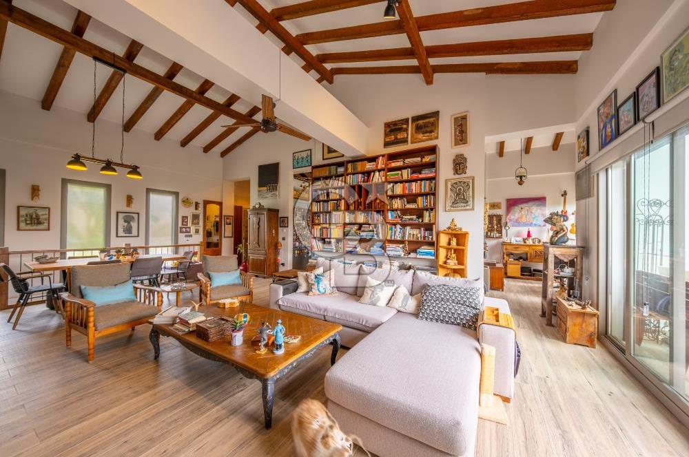 DEMİRCİLİ’DE 540 m² ARSA İÇERİSİNDE, 250 m² KULLANIM ALANLI VİLLA