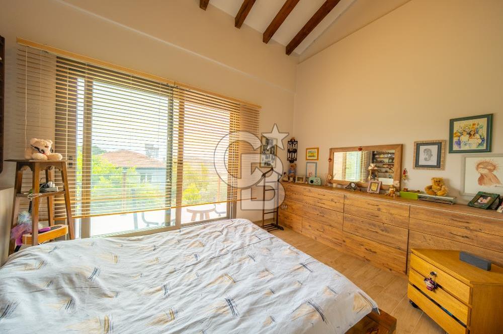 DEMİRCİLİ’DE 540 m² ARSA İÇERİSİNDE, 250 m² KULLANIM ALANLI VİLLA