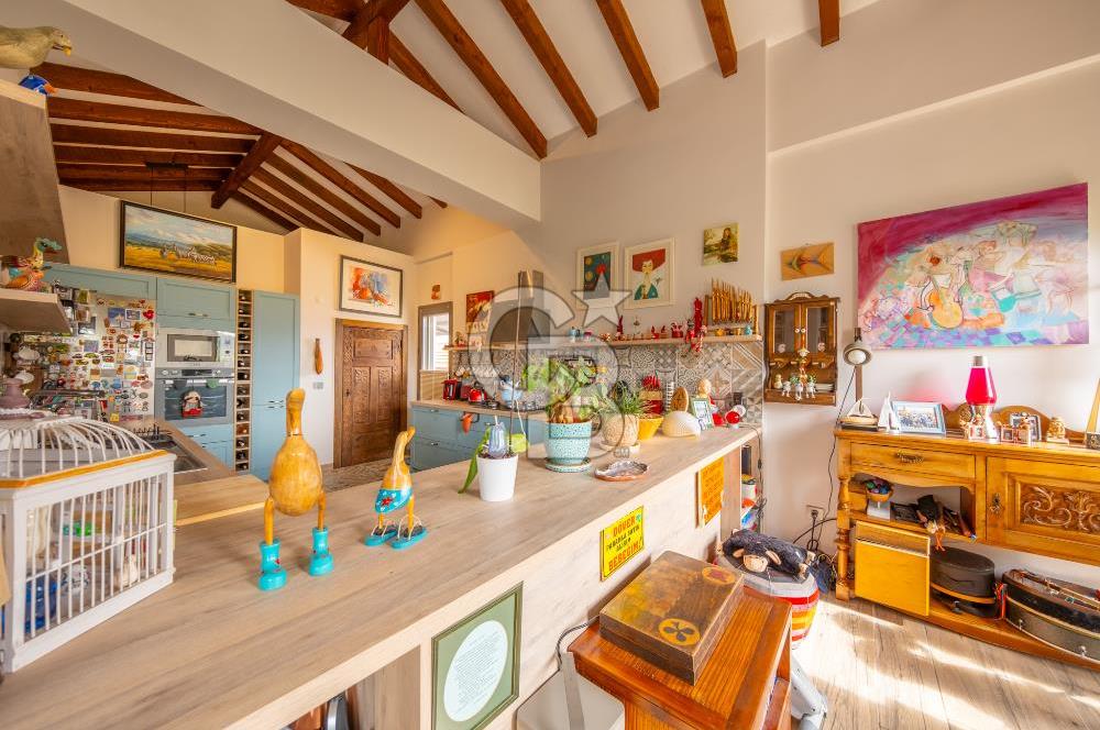 DEMİRCİLİ’DE 540 m² ARSA İÇERİSİNDE, 250 m² KULLANIM ALANLI VİLLA