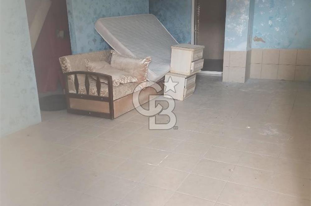 Hisarda satılık hamam havuzlu site içerisinde 