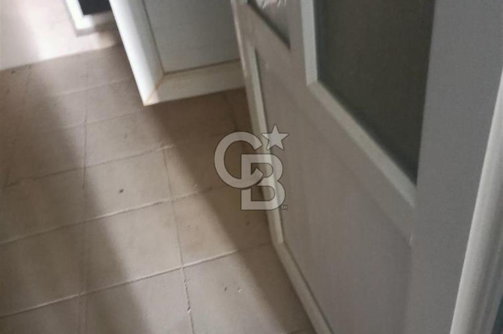 Hisarda satılık hamam havuzlu site içerisinde 