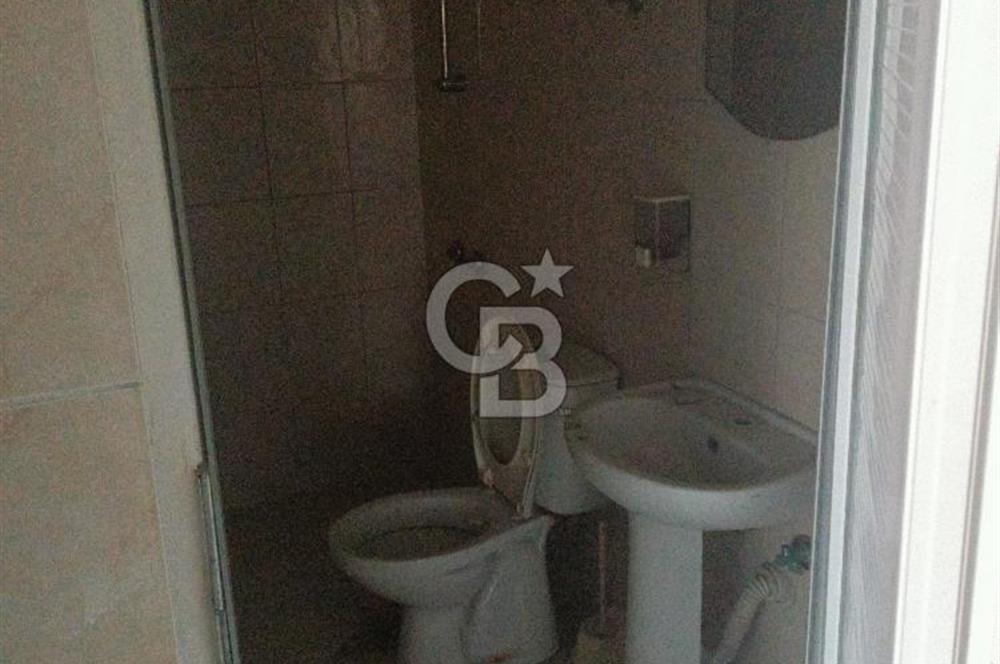Hisarda satılık hamam havuzlu site içerisinde 