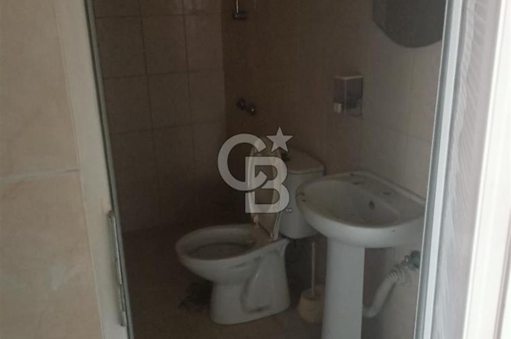 Hisarda satılık hamam havuzlu site içerisinde 