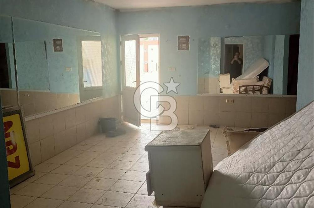 Hisarda satılık hamam havuzlu site içerisinde 