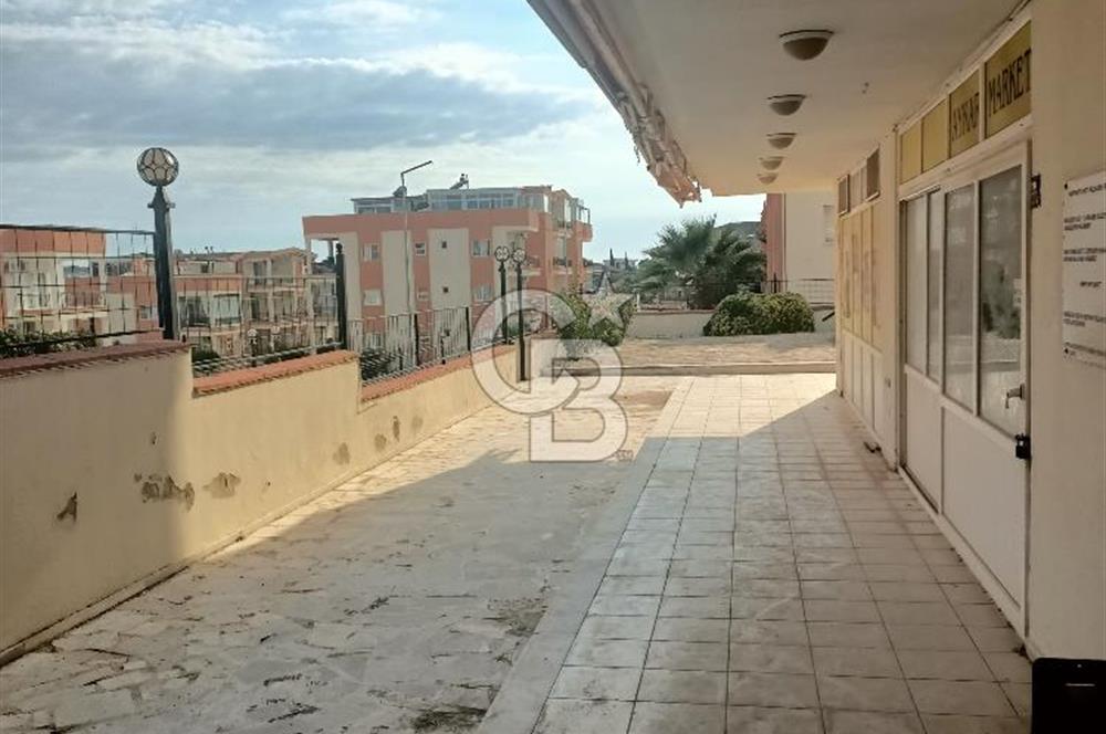 Hisarda satılık hamam havuzlu site içerisinde 