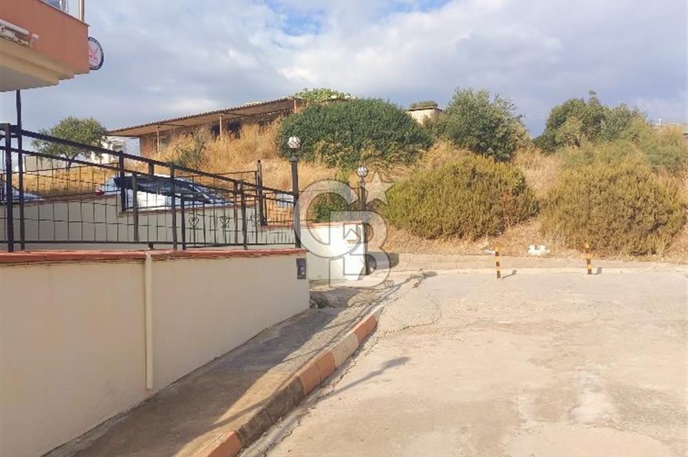 Hisarda satılık hamam havuzlu site içerisinde 