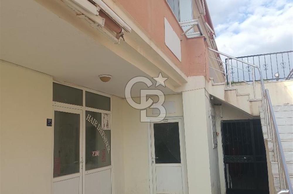 Hisarda satılık hamam havuzlu site içerisinde 