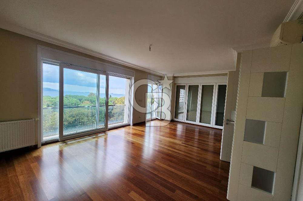 Caddebostan Sahilde muhteşem manzaral 3+1 kiralık Daire