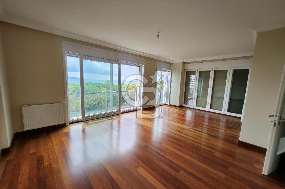 Caddebostan Sahilde muhteşem manzaral 3+1 kiralık Daire