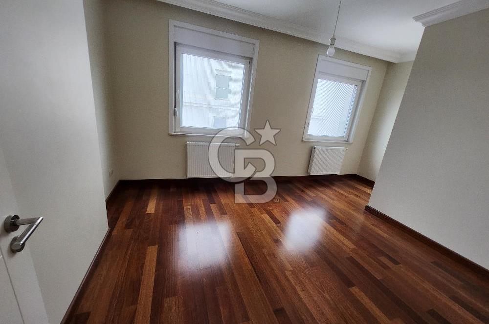Caddebostan Sahilde muhteşem manzaral 3+1 kiralık Daire
