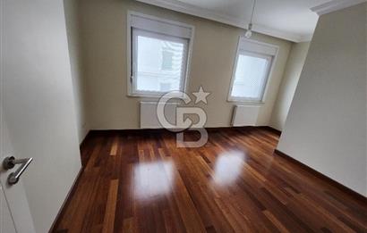 Caddebostan Sahilde muhteşem manzaral 3+1 kiralık Daire