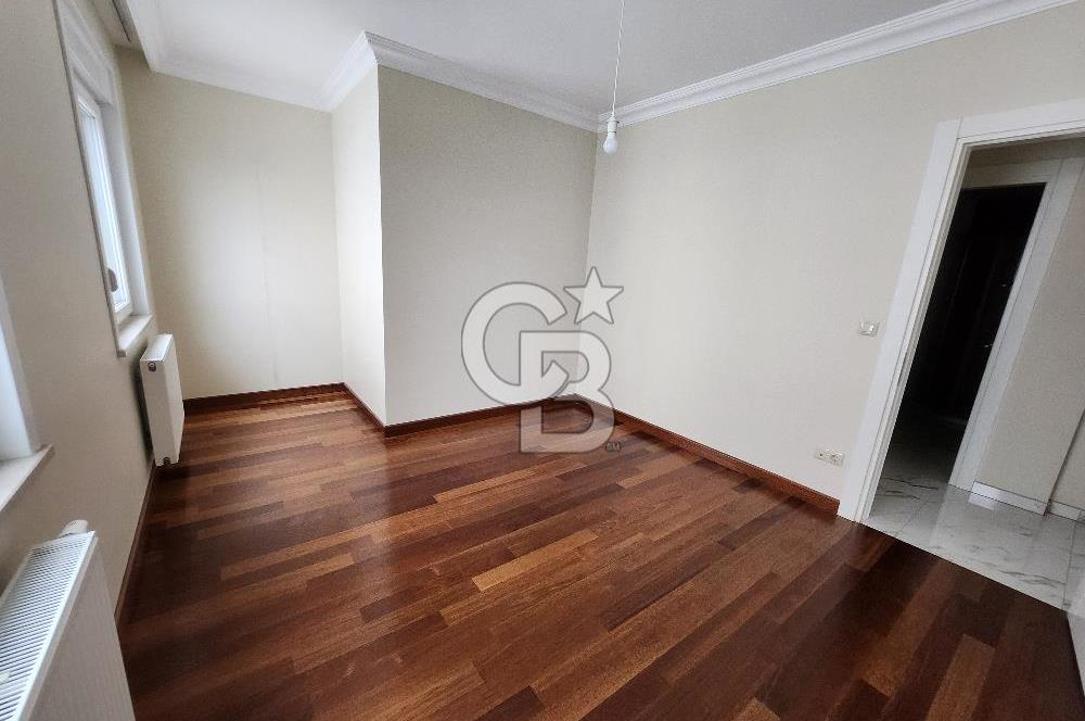 Caddebostan Sahilde muhteşem manzaral 3+1 kiralık Daire