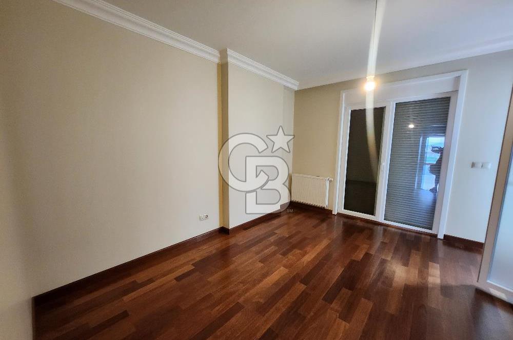 Caddebostan Sahilde muhteşem manzaral 3+1 kiralık Daire