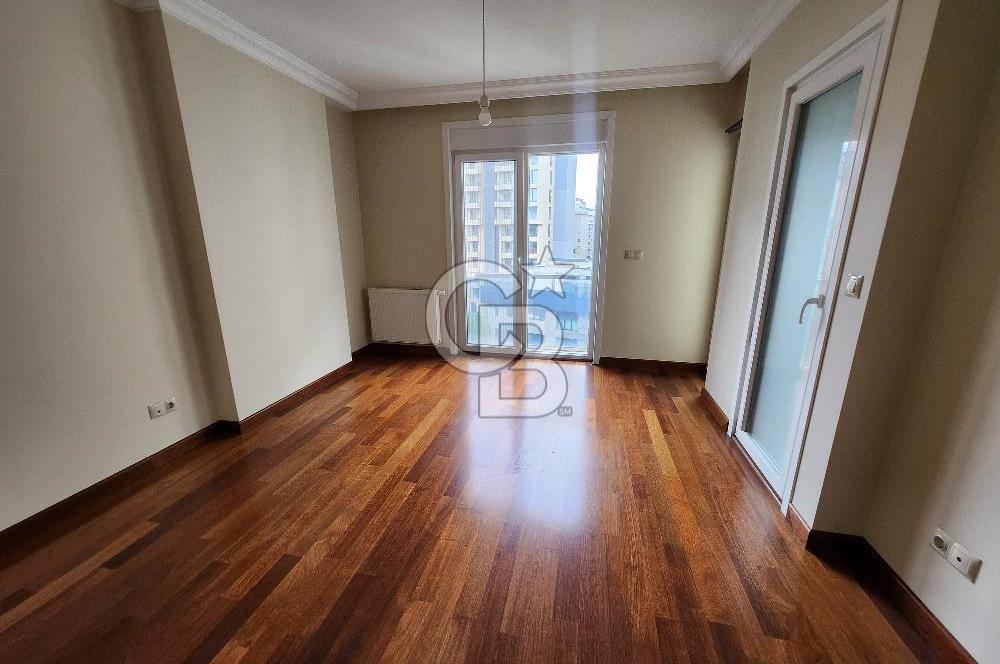 Caddebostan Sahilde muhteşem manzaral 3+1 kiralık Daire