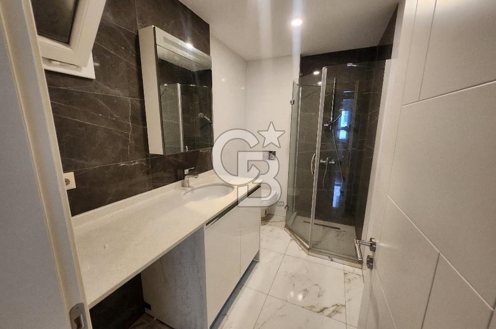 Caddebostan Sahilde muhteşem manzaral 3+1 kiralık Daire