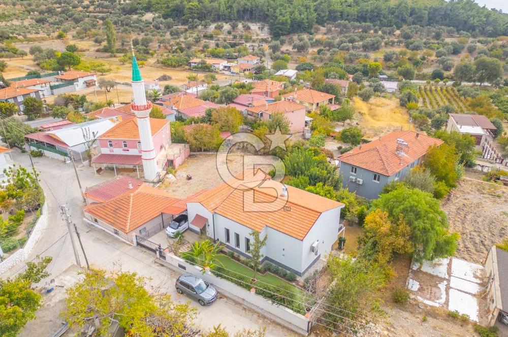DEMİRCİLİ’DE 540 m² ARSA İÇERİSİNDE, 250 m² KULLANIM ALANLI VİLLA