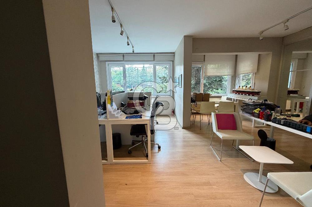 Akatlar'da Satılık 3+2 Dubleks Villa, 140m², Bahçeli, Otoparklı