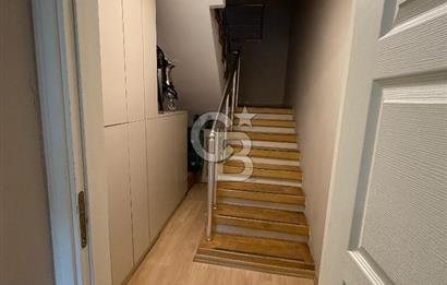 Akatlar'da Satılık 3+2 Dubleks Villa, 140m², Bahçeli, Otoparklı