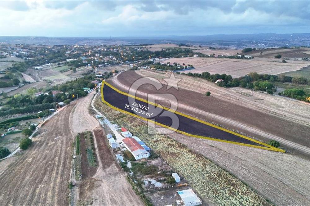 İSTANBUL SİLİVRİ AKÖREN' DE SATILIK YOLA CEPHELİ, GENİŞ ARAZİ