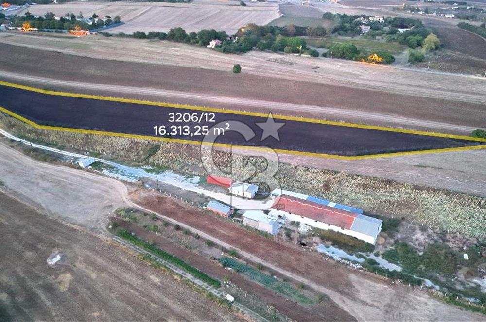 İSTANBUL SİLİVRİ AKÖREN' DE SATILIK YOLA CEPHELİ, GENİŞ ARAZİ