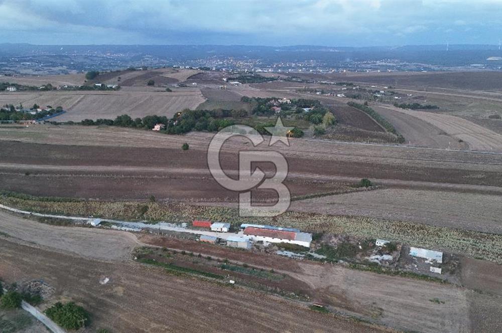 İSTANBUL SİLİVRİ AKÖREN' DE SATILIK YOLA CEPHELİ, GENİŞ ARAZİ