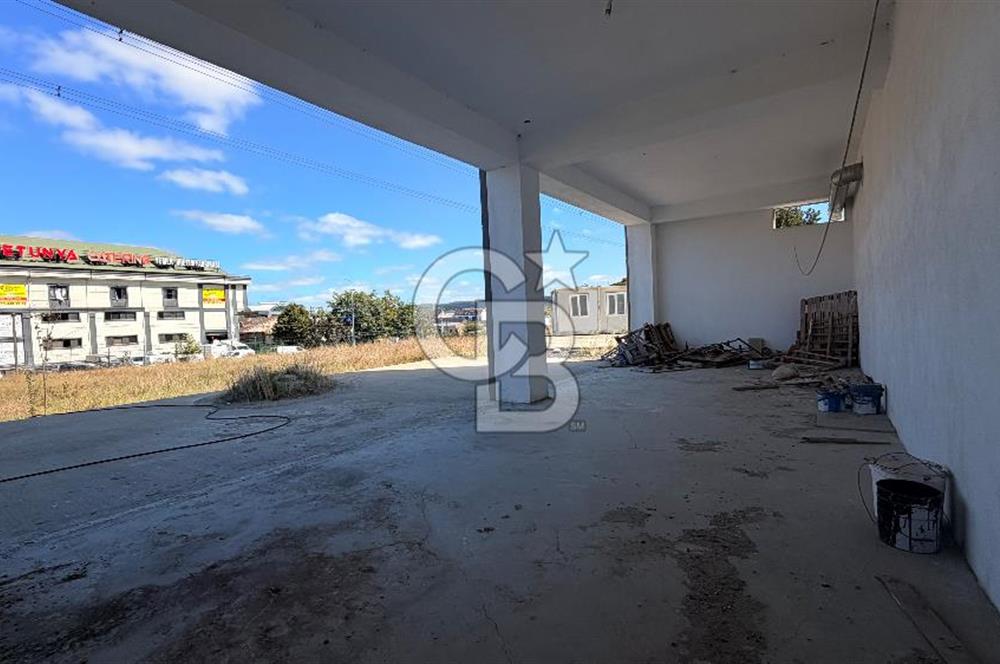 500 M2 KAPALI 500 M2 AÇIK ALANLI ZEMİN KAT FABRİKA