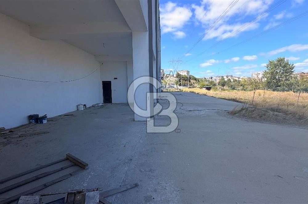 500 M2 KAPALI 500 M2 AÇIK ALANLI ZEMİN KAT FABRİKA