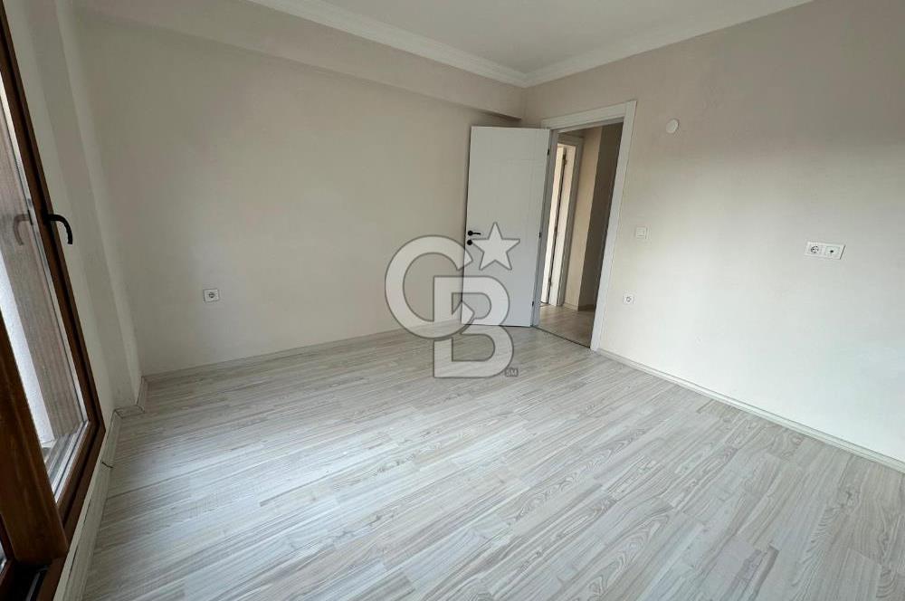 Foça Yenibağarası'nda Kiralık 2+1 Bahçe Katı Daire