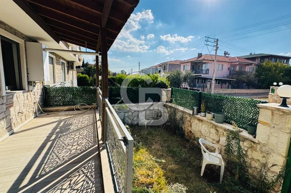 Foça Hacıveli Mah. Kiralık 3+1 Bahçeli Dubleks