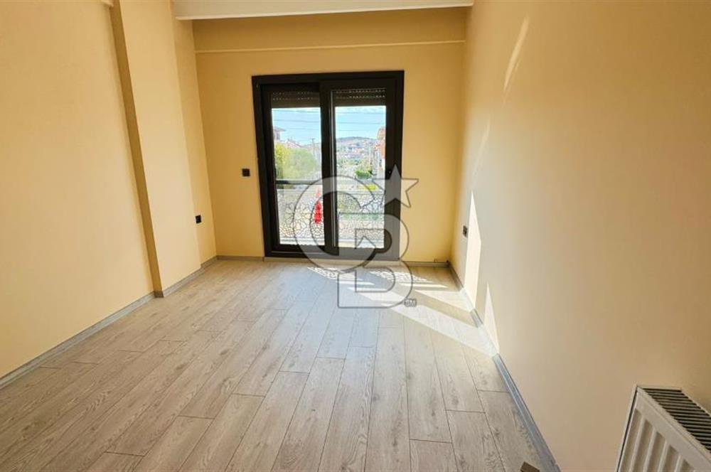 Foça Hacıveli Mah. Kiralık 3+1 Bahçeli Dubleks