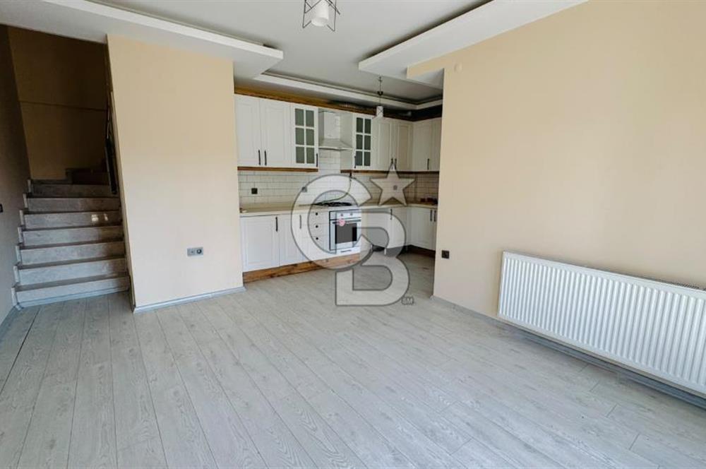 Foça Hacıveli Mah. Kiralık 3+1 Bahçeli Dubleks