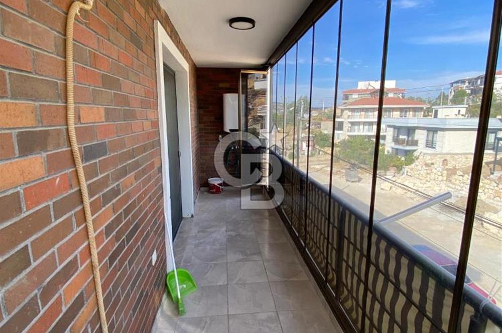 Foça Bağarası Kazım Dirik Mah. Kiralık 2+1 Daire