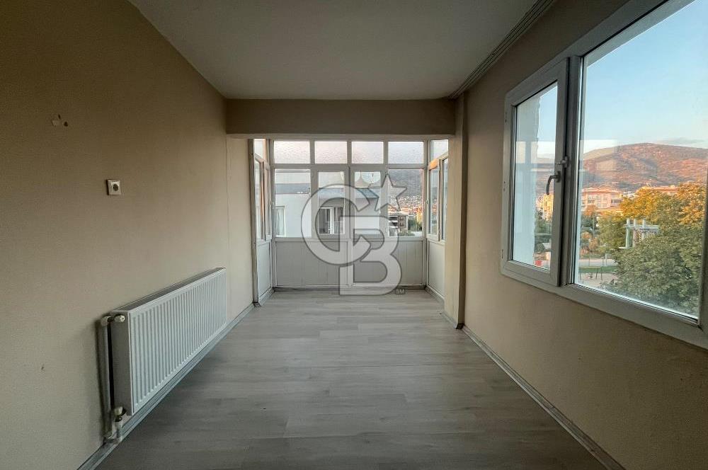 Bayındır Sadıkpaşa'da Satılık 2+1 Doğalgazlı Daire