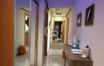ÇİĞLİ HARMANDALI'NDA HAVUZLU SİTE İÇERİSİNDE FERAH VE KULLANIŞLI 2+1 DAİRE