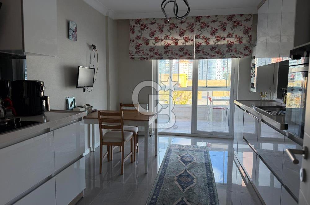 ELVAN MAHALLESİ KENT MEYDANI KARŞISI ARA KAT SATILIK GENİŞ DAİRE
