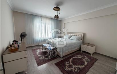 ELVAN MAHALLESİ KENT MEYDANI KARŞISI ARA KAT SATILIK GENİŞ DAİRE