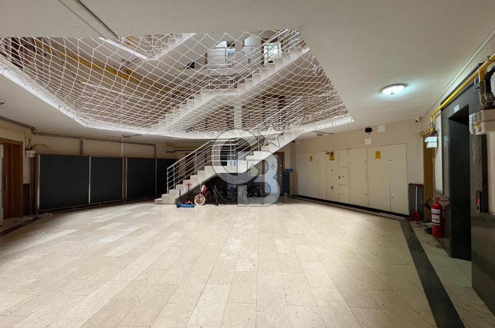 Çiğli Satılık 3+1  Daire Geniş Ferah  Şirak Apartmanında