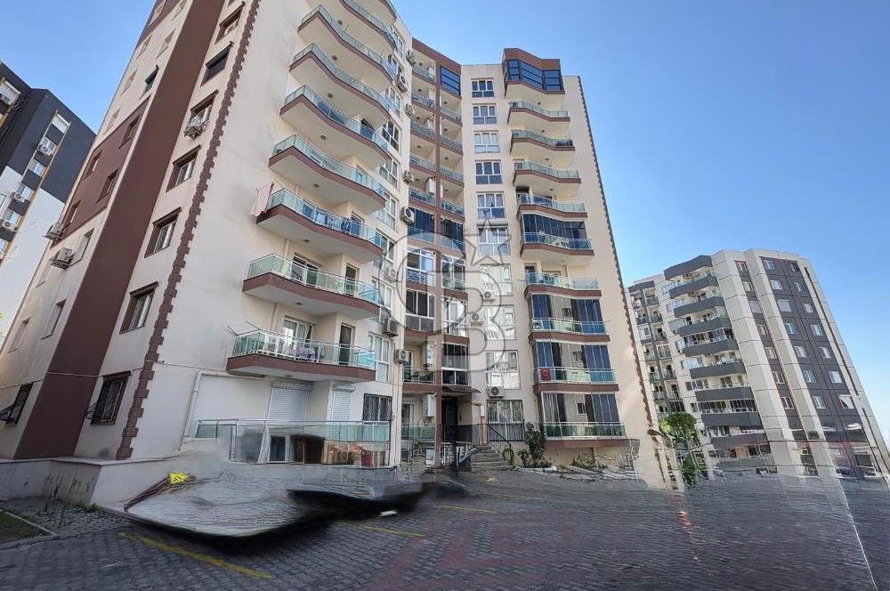 Çiğli Satılık 3+1  Daire Geniş Ferah  Şirak Apartmanında