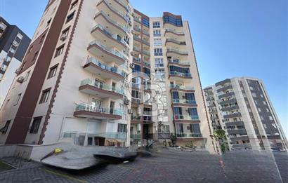 Çiğli Satılık 3+1  Daire Geniş Ferah  Şirak Apartmanında