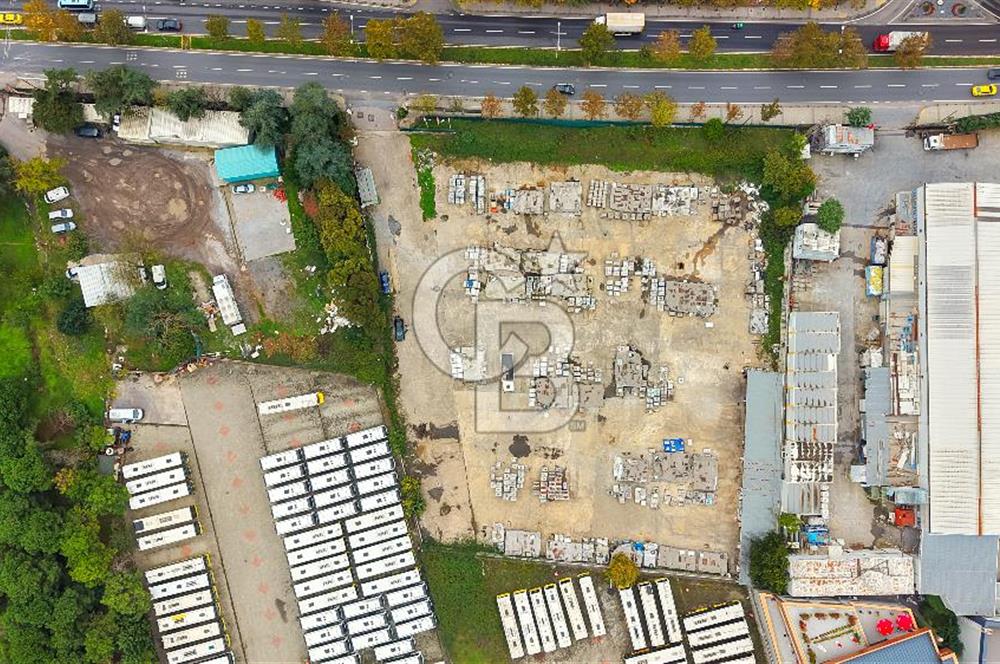 Sancaktepe 'de satılık ticari imarlı arsa
