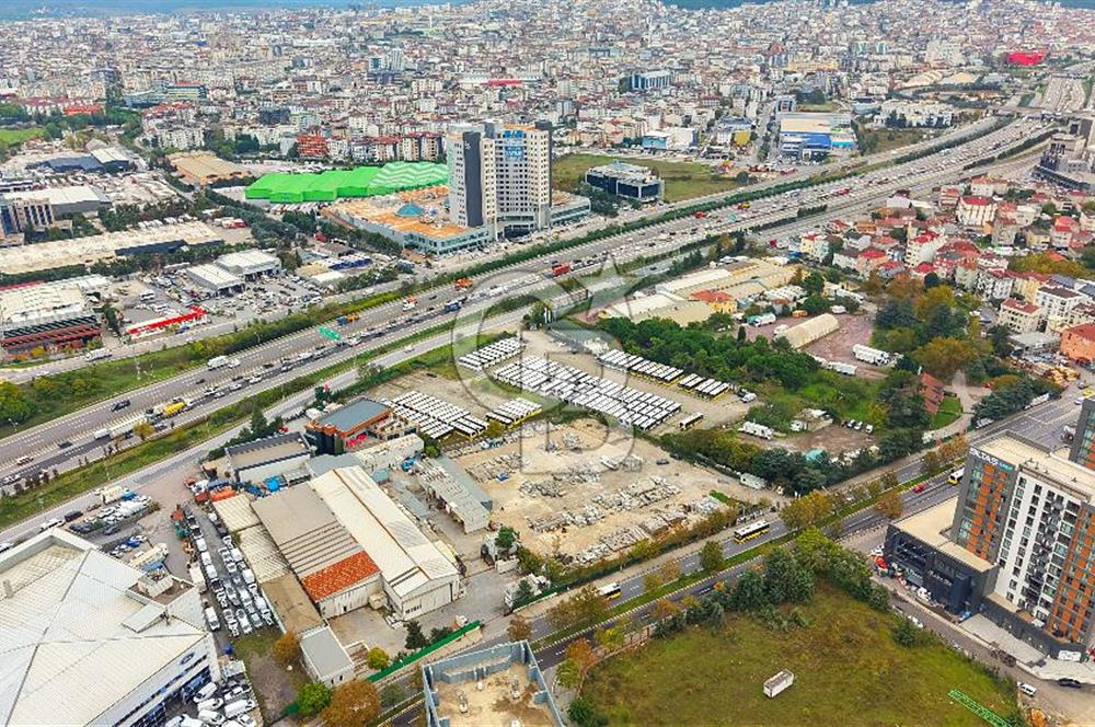 Sancaktepe 'de satılık ticari imarlı arsa