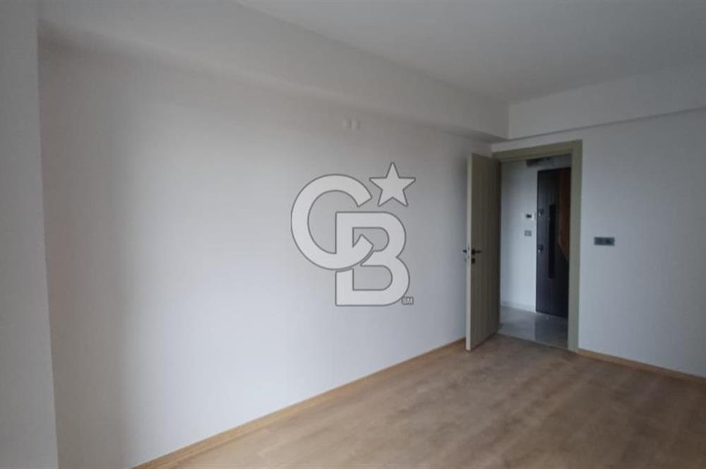 MANİSA MURADİYE'DE HAVUZLU GENİŞ YOL CEPHE MANZARALI SATILIK 1+1 DAİRE 