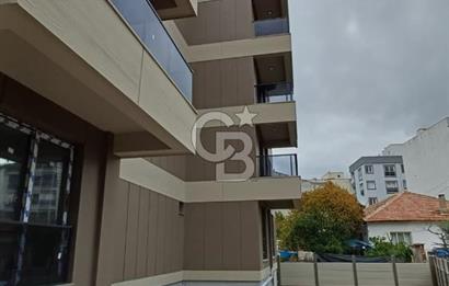 MANİSA MURADİYE'DE HAVUZLU GENİŞ YOL CEPHE MANZARALI SATILIK 1+1 DAİRE 